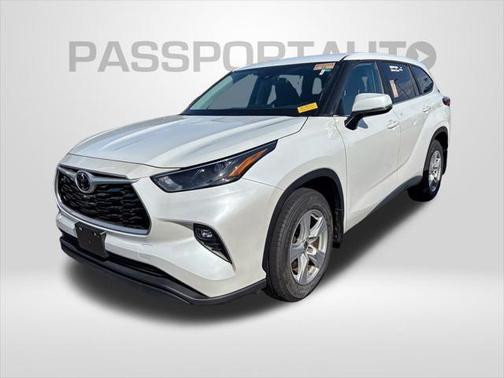 2023 Toyota Highlander LE