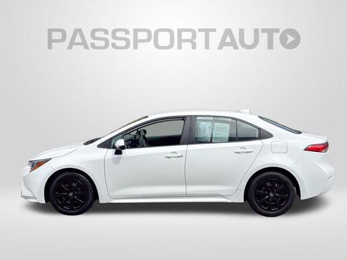 Ice 2024 Toyota Corolla LE