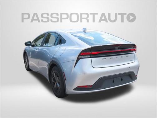 2024 Toyota Prius LE