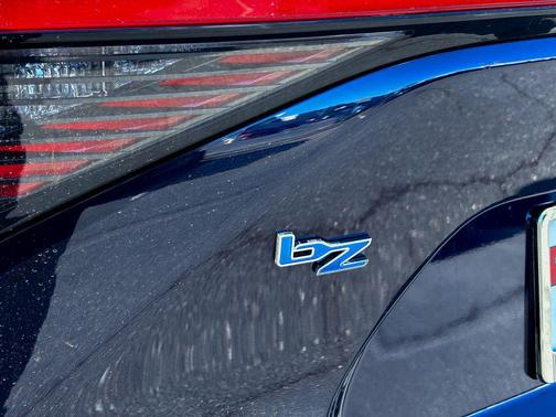 08x8 2026 Toyota bZ XLE Plus