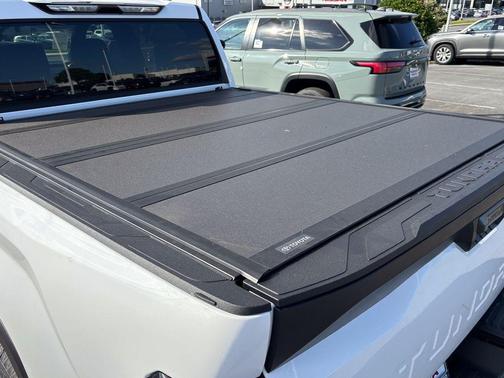 Ice Cap 2026 Toyota Tundra SR5