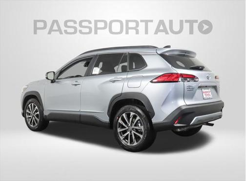 2025 Toyota Corolla Cross XLE