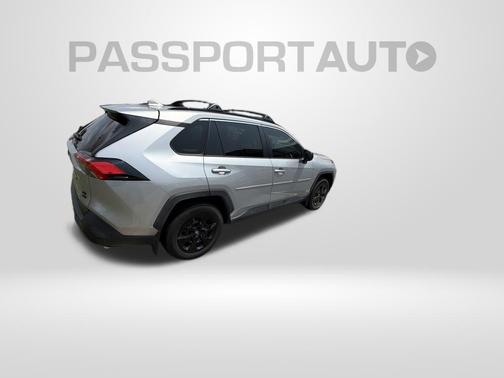 Silver Sky Metallic 2021 Toyota RAV4 LE