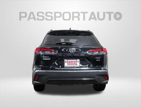 2025 Toyota Corolla Cross XLE