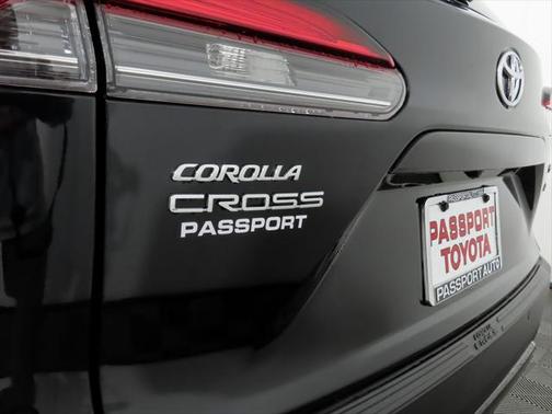2025 Toyota Corolla Cross XLE