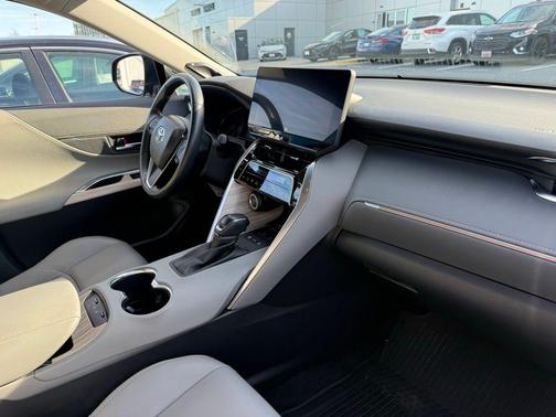 2023 Toyota Venza XLE