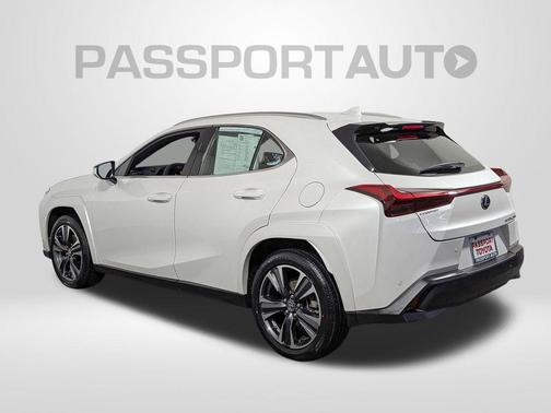 2023 Lexus UX 250h Base