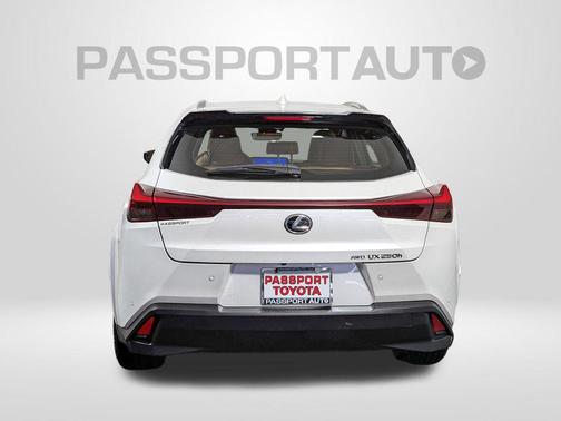 2023 Lexus UX 250h Base