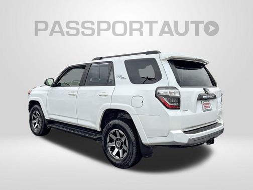 2024 Toyota 4Runner TRD Off Road