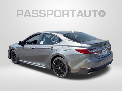 01l5 2026 Toyota Camry SE