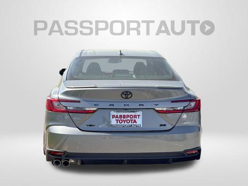 01l5 2026 Toyota Camry SE