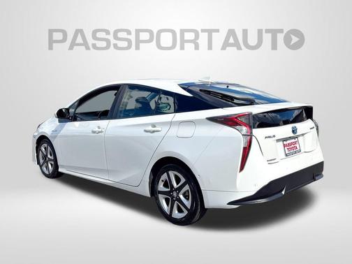 2017 Toyota Prius Three Touring