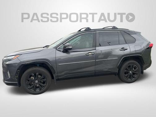 2023 Toyota RAV4 Hybrid SE