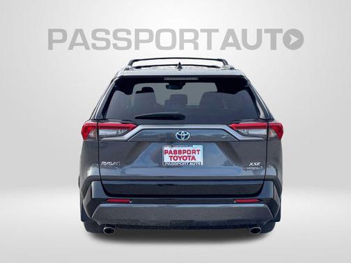 2023 Toyota RAV4 Hybrid SE