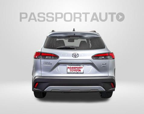 2025 Toyota Corolla Cross XLE