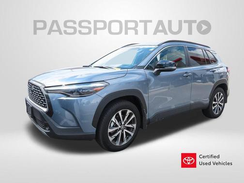 2025 Toyota Corolla Cross XLE