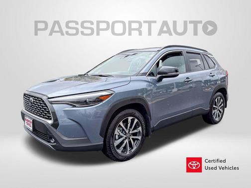 2025 Toyota Corolla Cross XLE