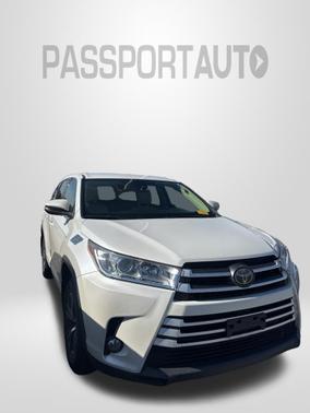 Blizzard Pearl 2017 Toyota Highlander LE Plus