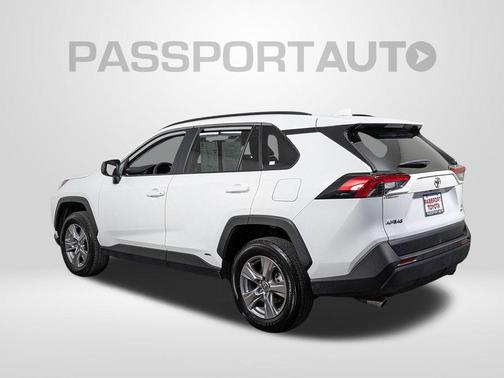 2025 Toyota RAV4 Hybrid LE