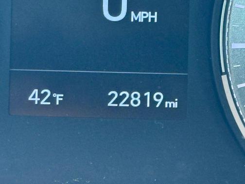 2022 Hyundai VENUE SEL