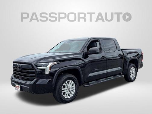 Midnight Black Metallic 2024 Toyota Tundra SR5