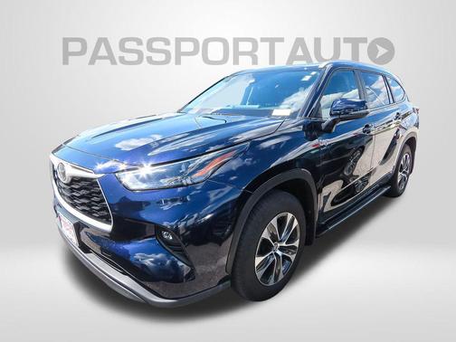 2025 Toyota Highlander XLE
