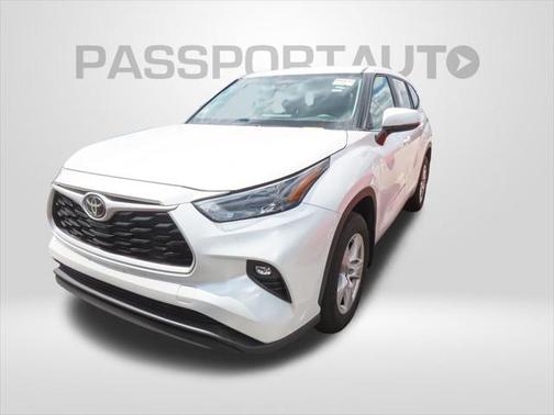 2023 Toyota Highlander LE