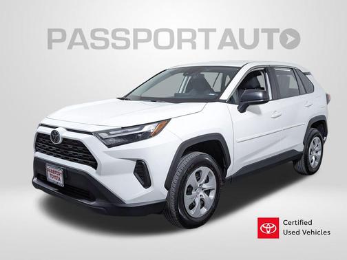 2024 Toyota RAV4 LE