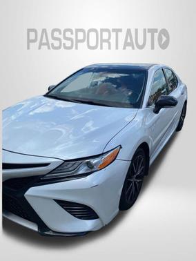 Wind Chill Pearl 2020 Toyota Camry XSE
