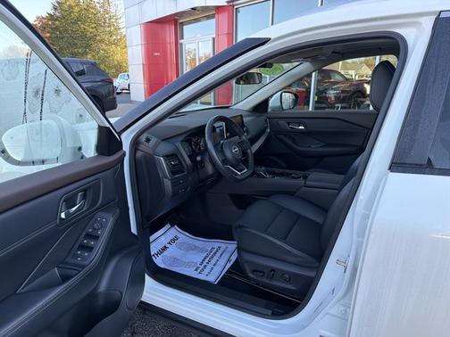 White 2023 Nissan Rogue SV