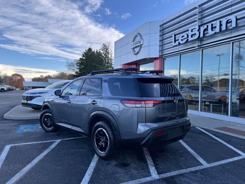 2023 Nissan Pathfinder Rock Creek