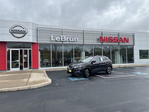 2022 Nissan Rogue Sport SL