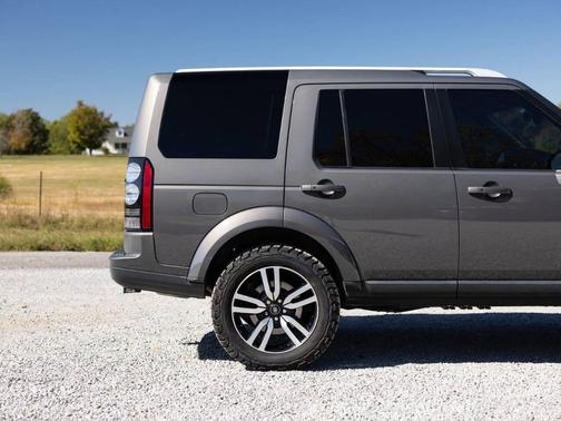 2016 Land Rover LR4 Base