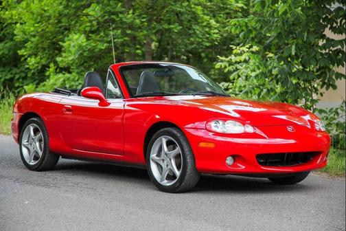 Red 2003 Mazda MX-5 Miata LS