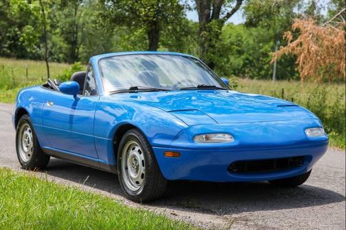 Mariner Blue 1990 Mazda MX-5 Miata Base 2dr Convertible