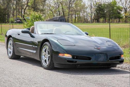 Dark Bowling Green Metallic 2000 Chevrolet Corvette Base