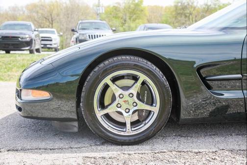 Dark Bowling Green Metallic 2000 Chevrolet Corvette Base