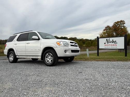 2005 Toyota Sequoia SR5