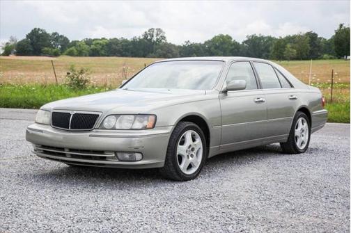 1999 INFINITI Q45 Touring