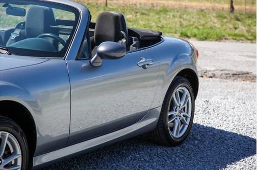 2012 Mazda MX-5 Miata Sport
