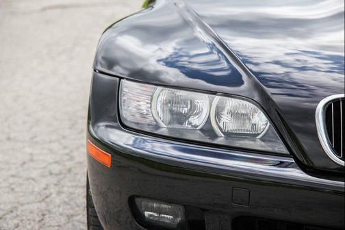 Black 2001 BMW Z3 3.0i