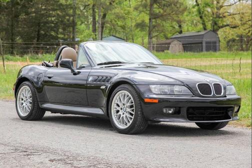 Black 2001 BMW Z3 3.0i