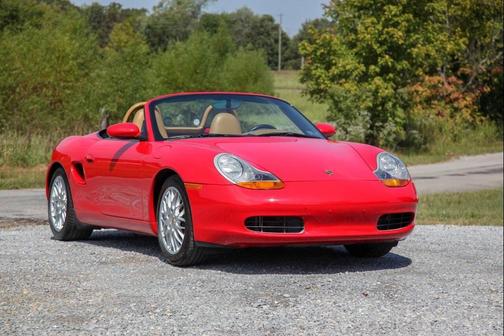 2000 Porsche Boxster Base 2dr Convertible