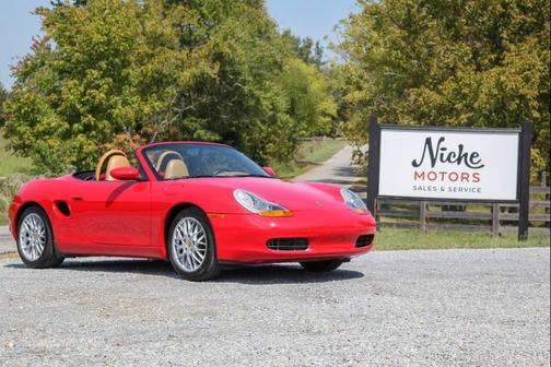 2000 Porsche Boxster Base 2dr Convertible