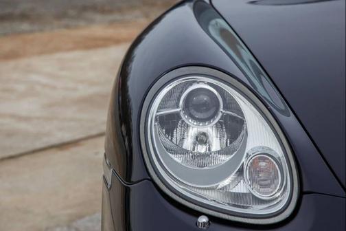 2005 Porsche Boxster Base 2dr Roadster