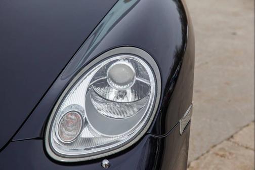 2005 Porsche Boxster Base 2dr Roadster