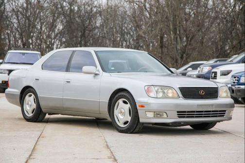 1999 Lexus LS 400 Base