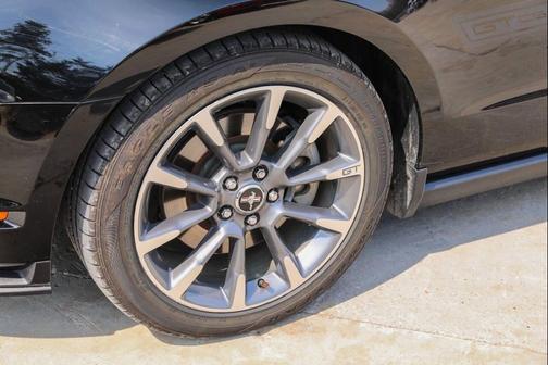2012 Ford Mustang GT Premium