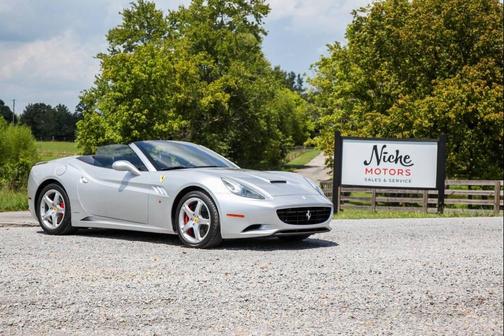 2010 Ferrari California Base