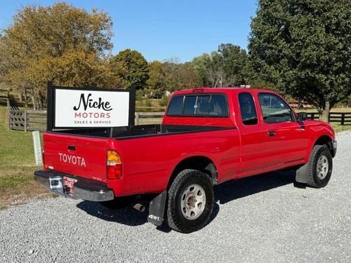 1996 Toyota Tacoma Base
